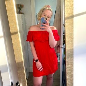 Off the Shoulder Red Dress🌶